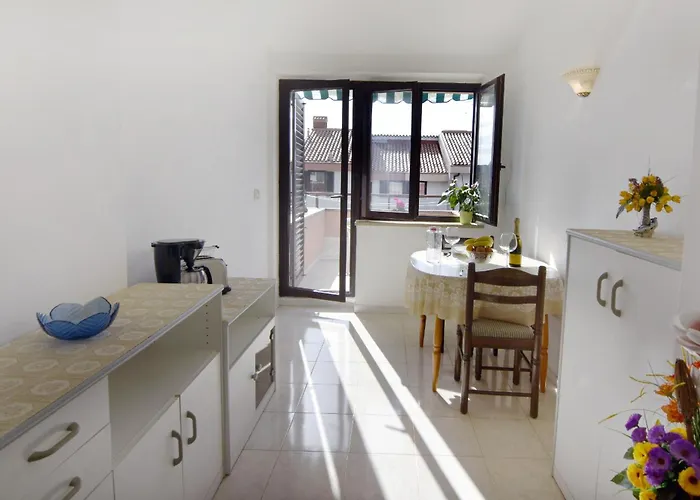 With Parking Space - 22659 Umag