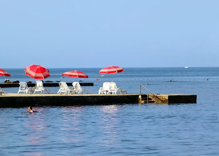 With Parking Space - 22659 Lejlighed *